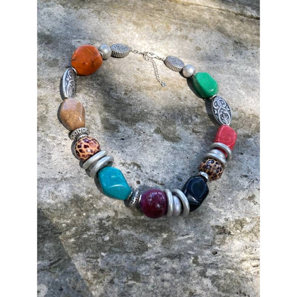 Large Lightweight Leopard Necklace - Multicolor Fashion Statement Necklace - Picture 6 of 7